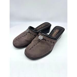 Brighton Isla Brown Suede Slip On Wedge Mule Silver Hardware 6.5